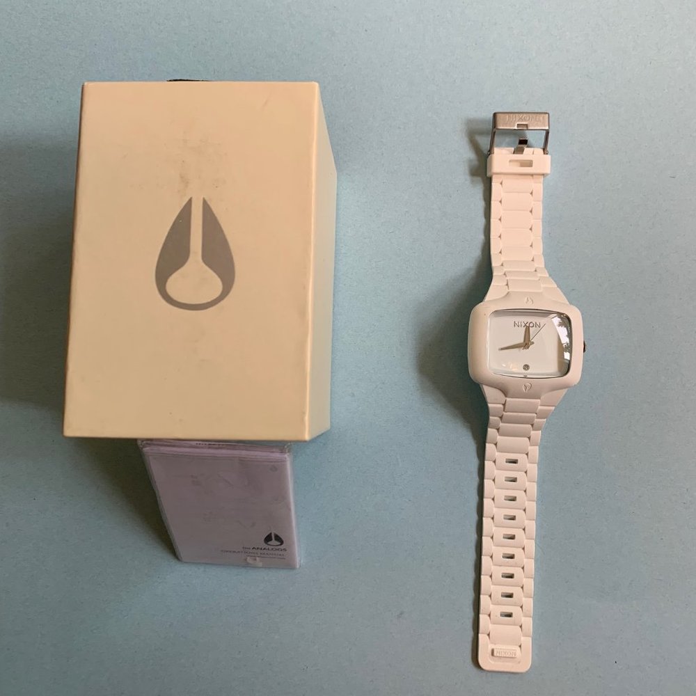 NIXON WATCH
